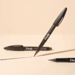 IPKN - Підведення для очей (відтінок Темно-Коричневий) - Lively Pluspen Eyeliner у відтінку #2 (Dark Brown)